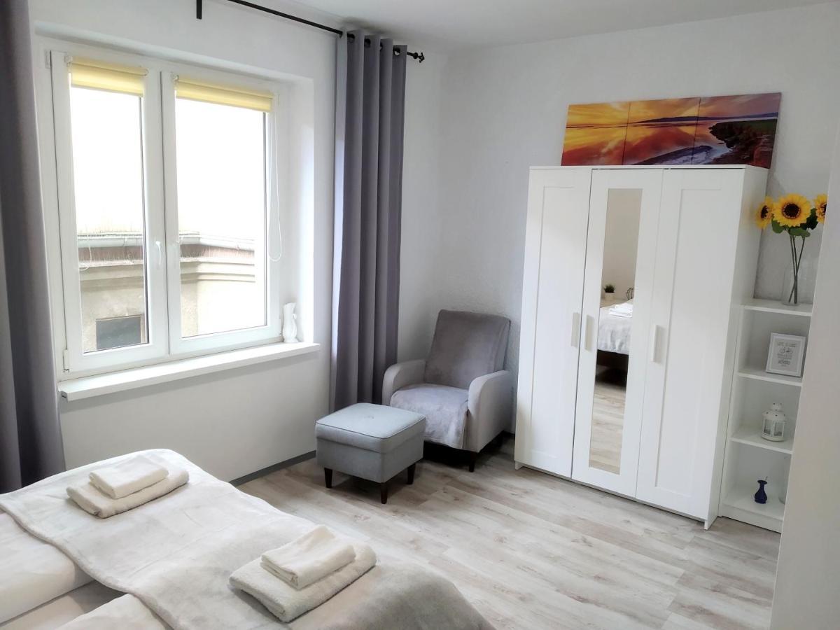 Zacisze Starowki Apartment Torun Bagian luar foto