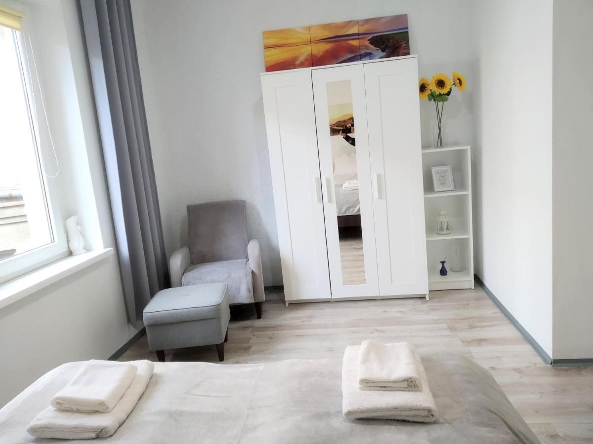 Zacisze Starowki Apartment Torun Bagian luar foto